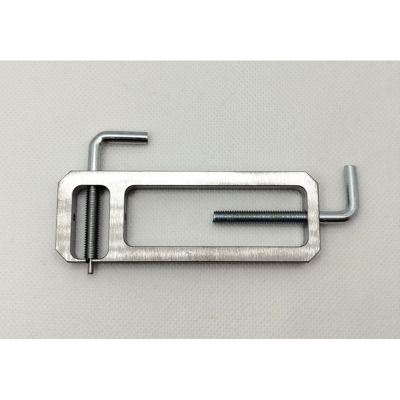 Clavador/Extractor de piñones