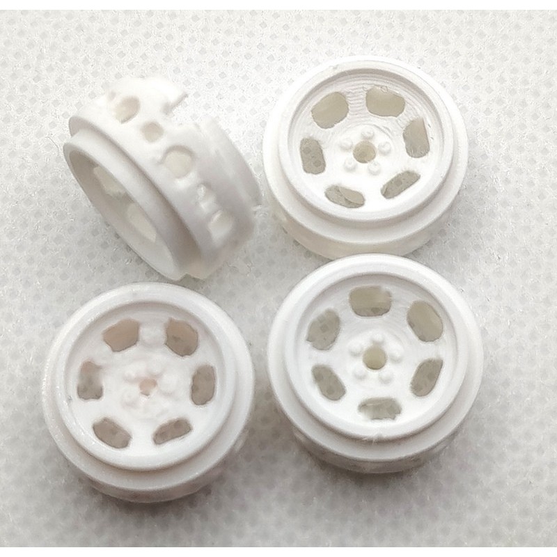 Llantas M004 15.8 x 8.5 mm