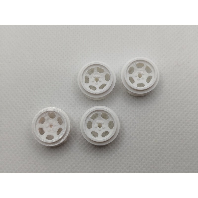 Llantas M004 15.8 x 8.5 mm